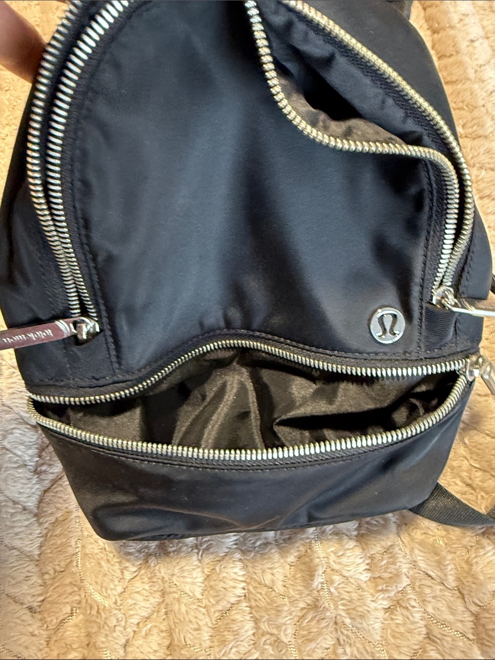 Lululemon Nylon NWOT mini cross bag & backpack - Picture 5 of 5